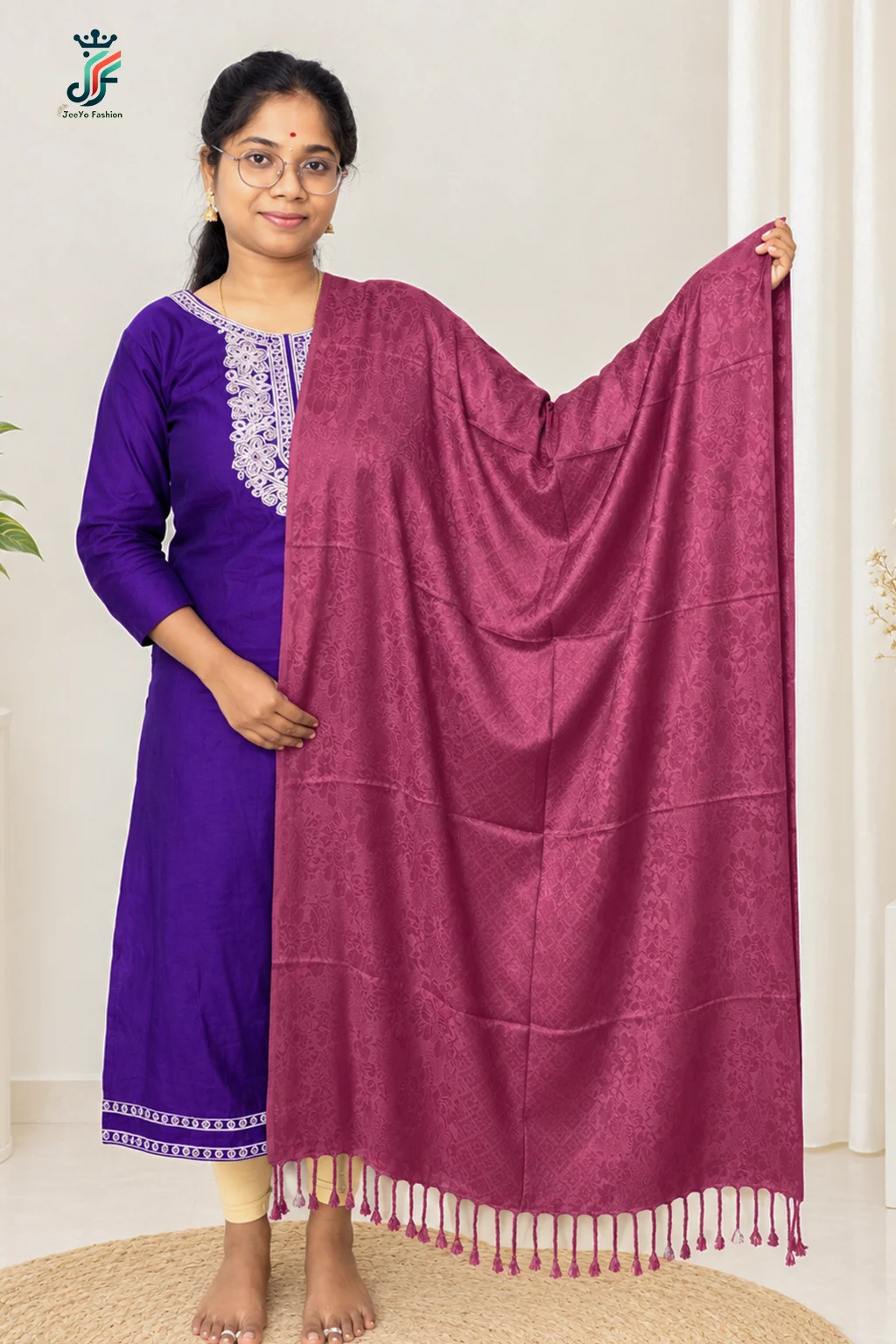 Jacquard stole for women